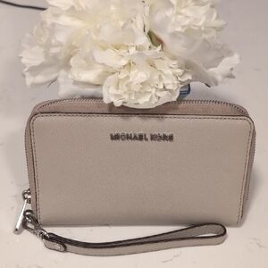 Michael Kors Light Beige Wristlet